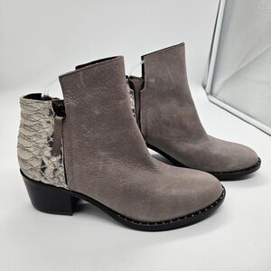 FREDA SALVADOR Boots Leather Studded Animal Print size 8.5